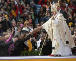 Image of The study also showed that, apart from the Pope’s trip to America and the faith-related controversies of the presidential election, religious news was negligible during the year.