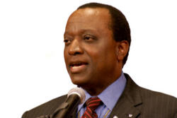 Image of Dr. Alan Keyes, who ran for the U.S. Senate in 2004 against Barack Obama, has announced plans to come to Notre Dame to be arrested for protesting Obama's address and honorary doctorate at Notre Dame's graduation.