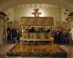Image of 'Like all great men of God, Padre Pio had himself become prayer, soul and body. His days were a living rosary, that is, a continuous meditation and assimilation of the mysteries of Christ in spiritual union with the Virgin Mary. This explains the unusual presence within him of supernatural gifts and of human existence.' 