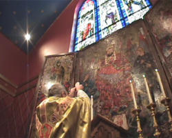 Image of The elevation at an Anglican Use Liturgy.When an Episcopal priest, or a continuing Anglican priest, decides to follow his heart into the Catholic Church, he has to be willing to risk everything to say 'yes' to God's Will as he experiences it. He will lose his holy orders, he will lose his congregation, he will lose his livelihood, he will lose his rectory, and he will lose his friends. His family may not understand why he is giving up so much up with no real guarantee that he will get his priesthood back as a Catholic.