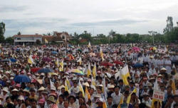 Image of (Catholic Protesters in Vietnam.) The community of Vietnamese Catholics around the world have expressed their support for the event by observing a minute of silence during Sunday masses.