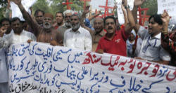 Image of Pakistani Christians protesting the killing of their brethren. 