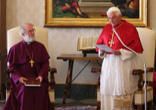 Image of Archbishop Rowand Willimas meets with Pope Benedict XVI