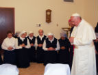 Image of Pope Francis meets with the Little Sisters of the Poor (Little Sisters of the Poor).
