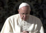 Image of Pope Francis asks for prayers for the pilgrims.
