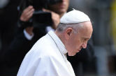 Image of Pope Francis prays (Michael Ehrmann/Aleteia).