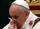 Image of Pope Francis calls us to pray fort the victims of ISIS (Reuters).