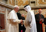 Image of Pope Francis refuses to label all Muslims.