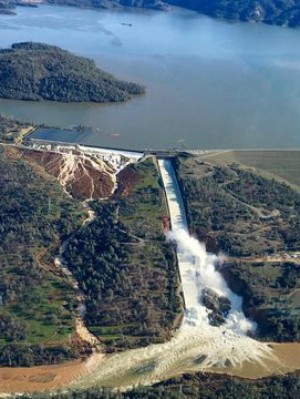 Butte County's 900-foot tall Oroville Dam spillway is broken.