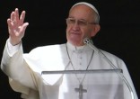 Image of Pope Francis to visit Cairo despite ongoing terrorist attacks.