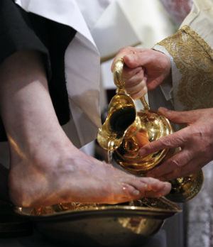 Pope Benedict XVI, the Vicar of Christ, washes the feet of Christ's disciples Pope Benedict XVI, the Vicar of Christ, washes the feet of Christ's disciples