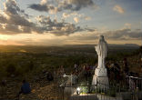 Image of The apparitions conveyed a message of peace for the world, a call to conversion, prayer and fasting.