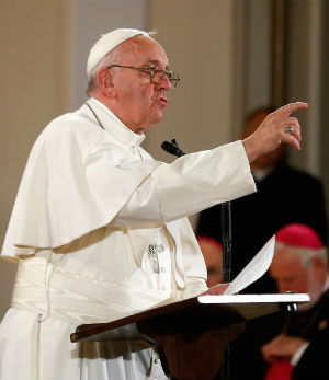 Pope Francis sends an important message to all Catholics for World Communications Day.