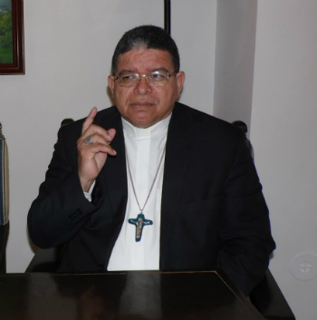 Bishop JosÃÂ© Luis Azuaje Ayala