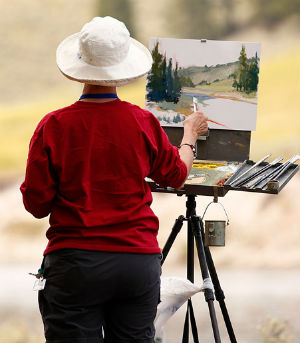 Pope Francis August prayer video focuses in artists.