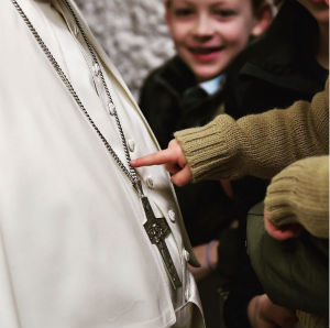 A little pilgrim caught the pope's eye.