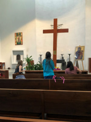 The World Youth Day Cross and Marion Icon traveled to the University of St. Thomas.