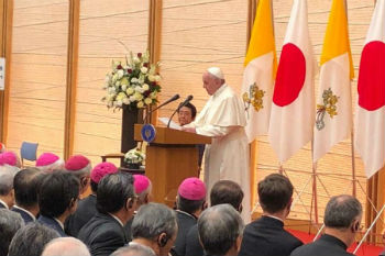 Pope Francis speaks 
to Japanese authorities in Tokyo Nov 25 2019
