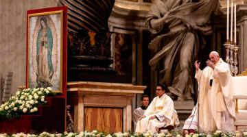 Image of Papa Francisco Virgen Guadalupe