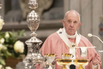 Image of Pope Francis has abolished the rule of Pontifical Secrecy from abuse cases. 