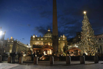 Image of 2019 Vatican nativity scene and Christmas tree