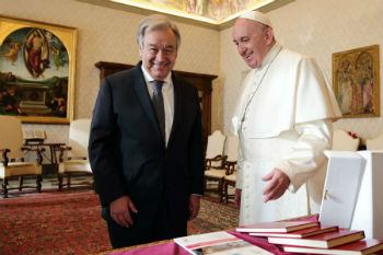 Image of Pope Francis and Guterres Vatican Pool