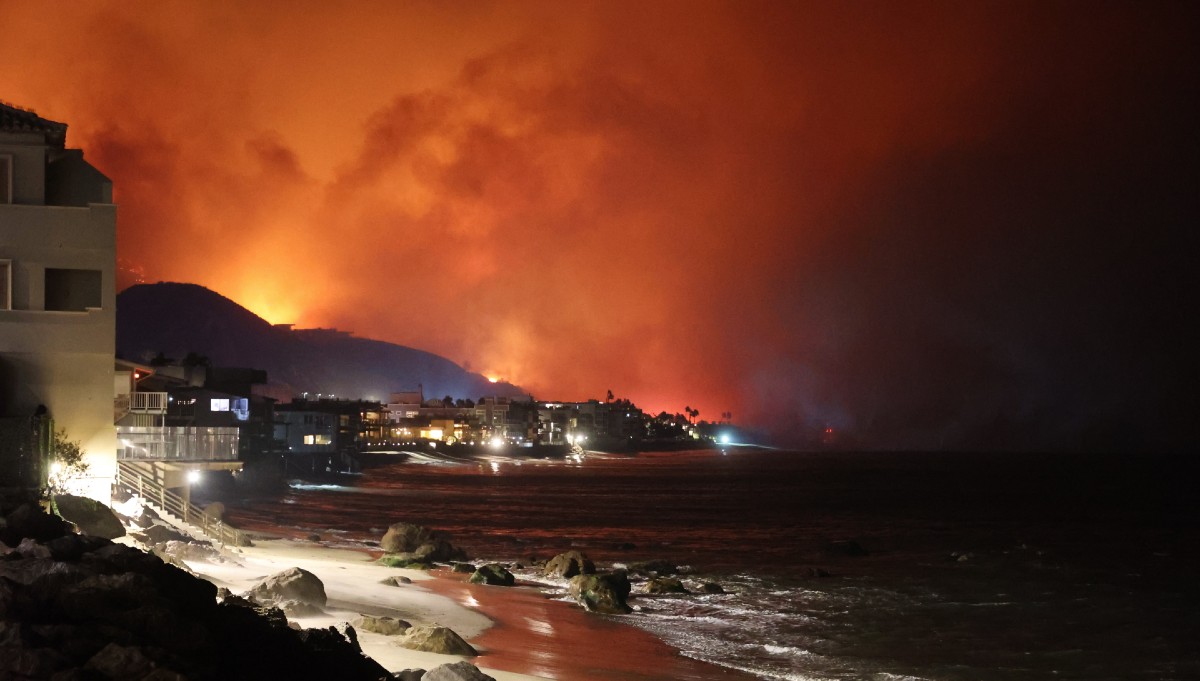 Image of Photos from the Palisades Fire that started in the City of Los Angeles, January 2025. (Via CAL FIRE_Official)

