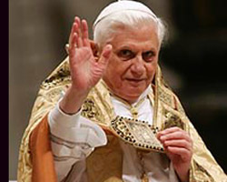 Image of POPE LEADS PRAYER SERVICE NEW YEAR'S EVE – Pope Benedict XVI leads a New Year's Eve prayer service in St. Peter's Basilica at the Vatican Dec. 31. (CNS/Reuters)