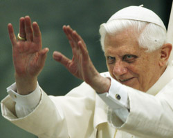 Image of POPE ACKNOWLEDGES CROWD DURING AUDIENCE – Pope Benedict XVI acknowledges the crowd during his weekly general audience at the Vatican Feb. 7. (CNS/Reuters)
