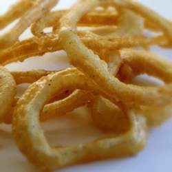 Image of A SUPER MEAL - Onion Rings a la Beer makes a great complement to a good spicy chili, hot buffalo wings, and a great Super Bowl game. 