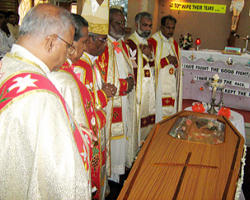 Image of Fr. Thomas Pandippally, of the Congregation of Mary Immaculate, has watered the ground with his blood, martyred at the hands of what appear to be, from reliable reports, Hindu extremists.