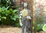 Image of St Joseph in the graden