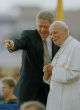 Image of President Bill Clinton and Pope John Paul II.