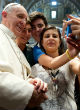Image of Pope Francis urges teens to shut of their phones and find freedom in Jesus (L'Osservatore Romano).