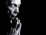 Image of Old woman in persevering prayer

