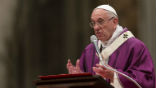 Image of Pope Francis says Jesus prepares us for the trials we face.